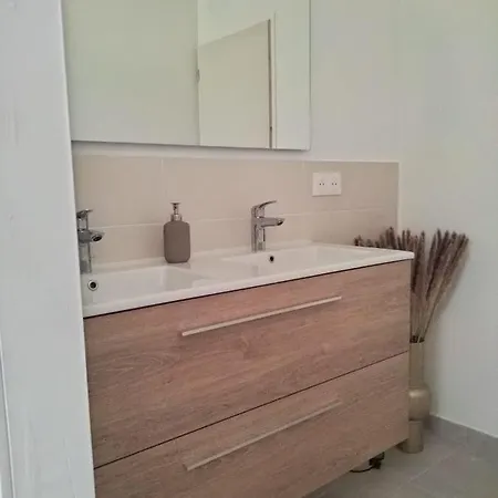 Vakantiehuis L'ombre Du Tilleul *